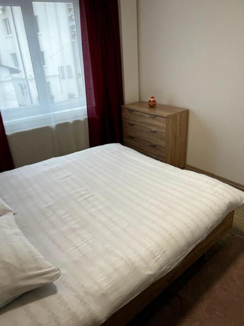 Apartment 9